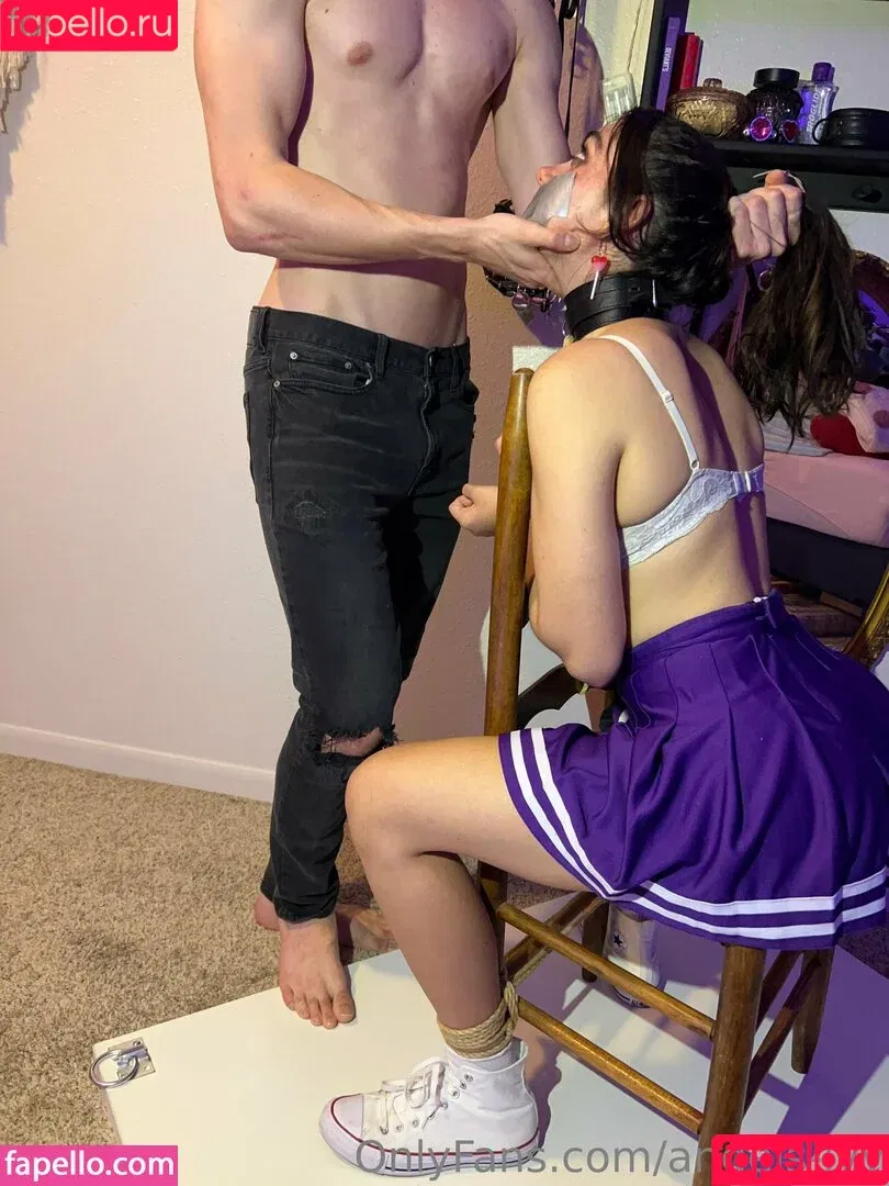 AngelsIvy_ / angel_lvy / angels-ivy Onlyfans Photo Gallery 