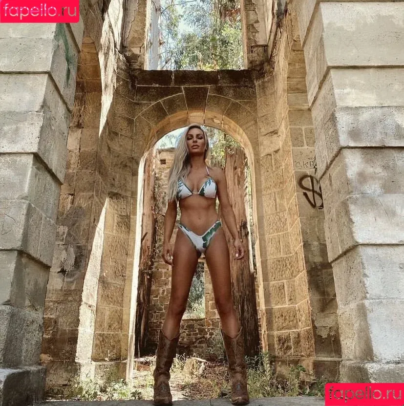 Holly Stocks / holly_stocks_ / hollystarkk Onlyfans Photo Gallery 