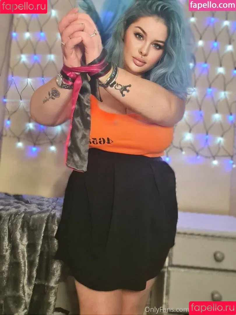 beckybeeofficial / iambeckyg Onlyfans Photo Gallery 