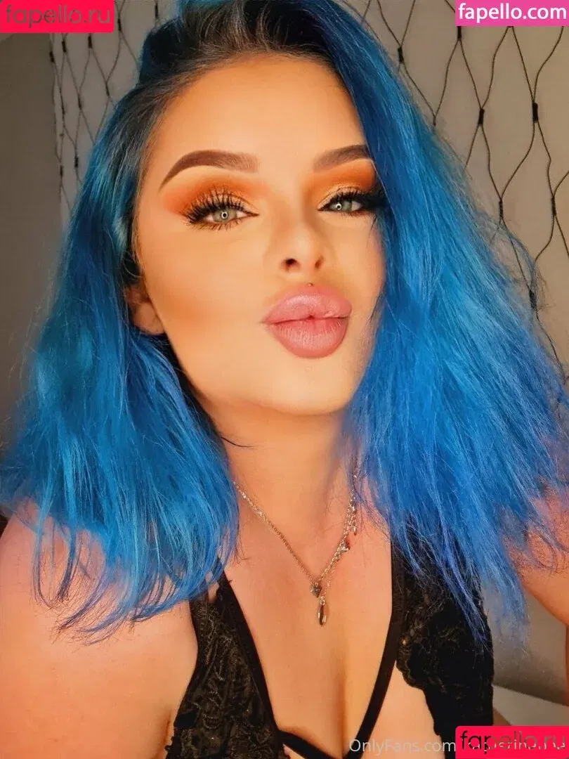 beckybeeofficial / iambeckyg Onlyfans Photo Gallery 