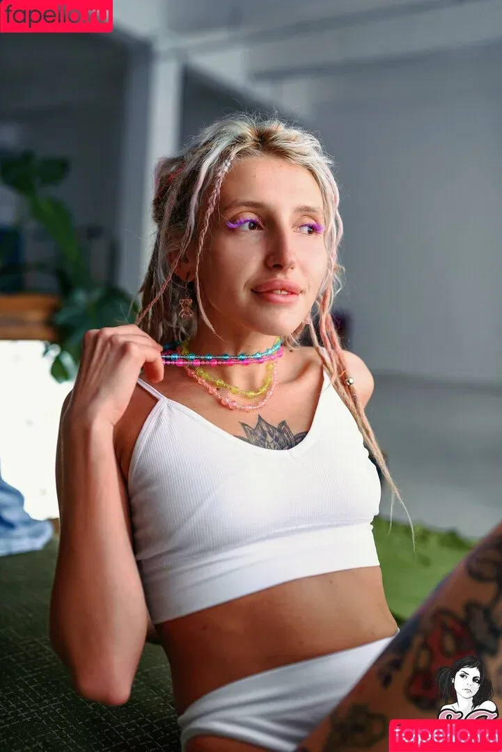 MaryAnnaJane / maryanna_jane / maryannajanediwendi Onlyfans Photo Gallery 