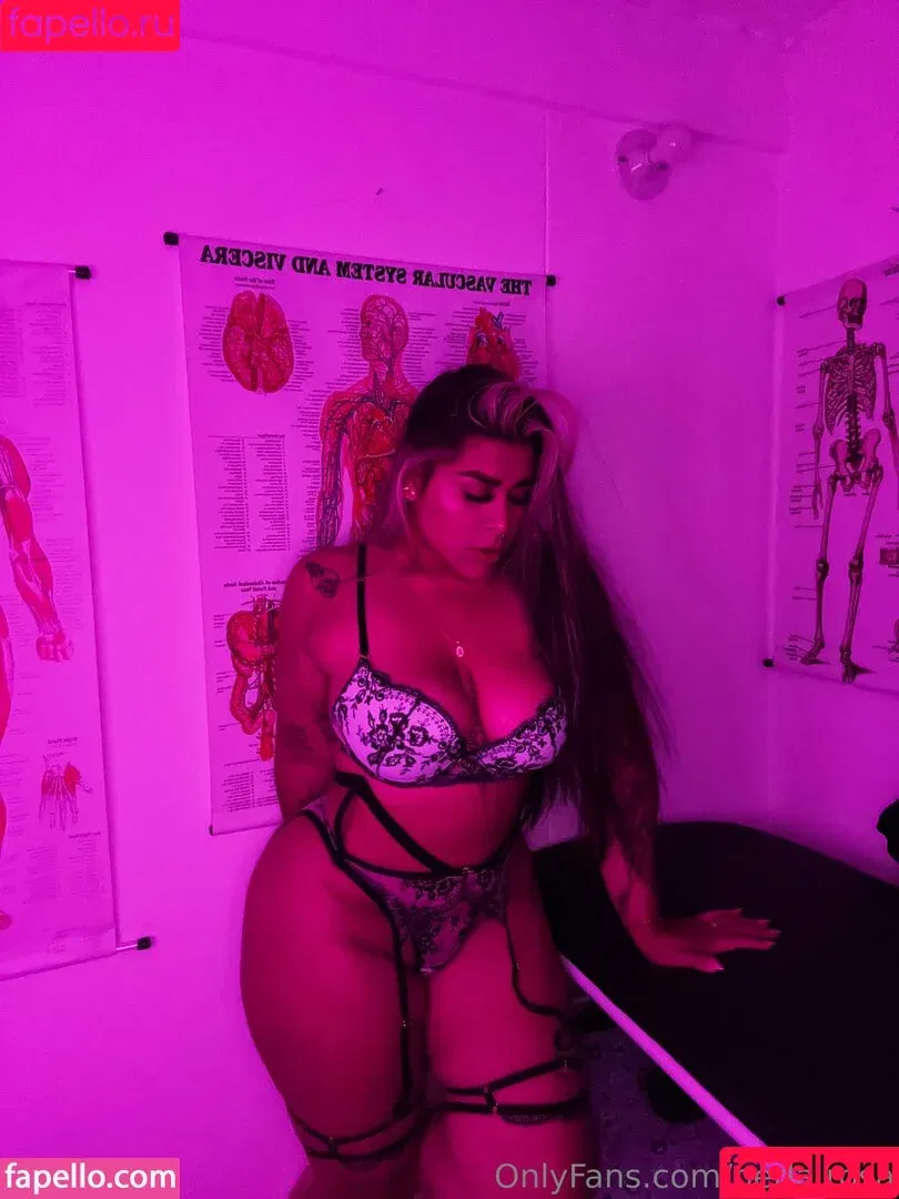 Perla Rosa / perla.rosa / perla_rosa_pictures Onlyfans Photo Gallery 