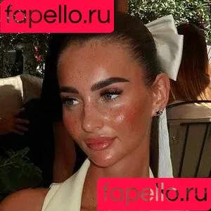 Maddy Cheary / maddycheary / realmaddycheary Onlyfans Photo Gallery 