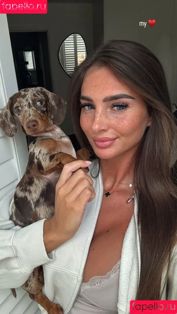 Maddy Cheary / maddycheary / realmaddycheary Onlyfans Photo Gallery 