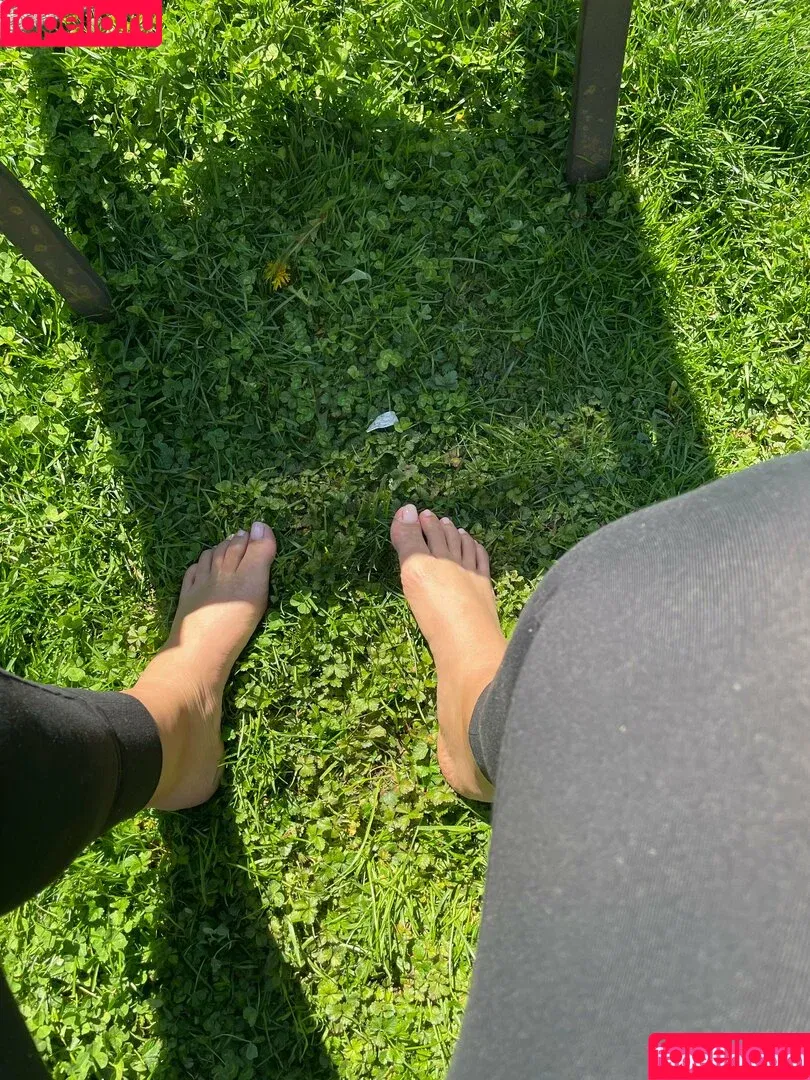 azerasbigfeet / azerasfeet Onlyfans Photo Gallery 