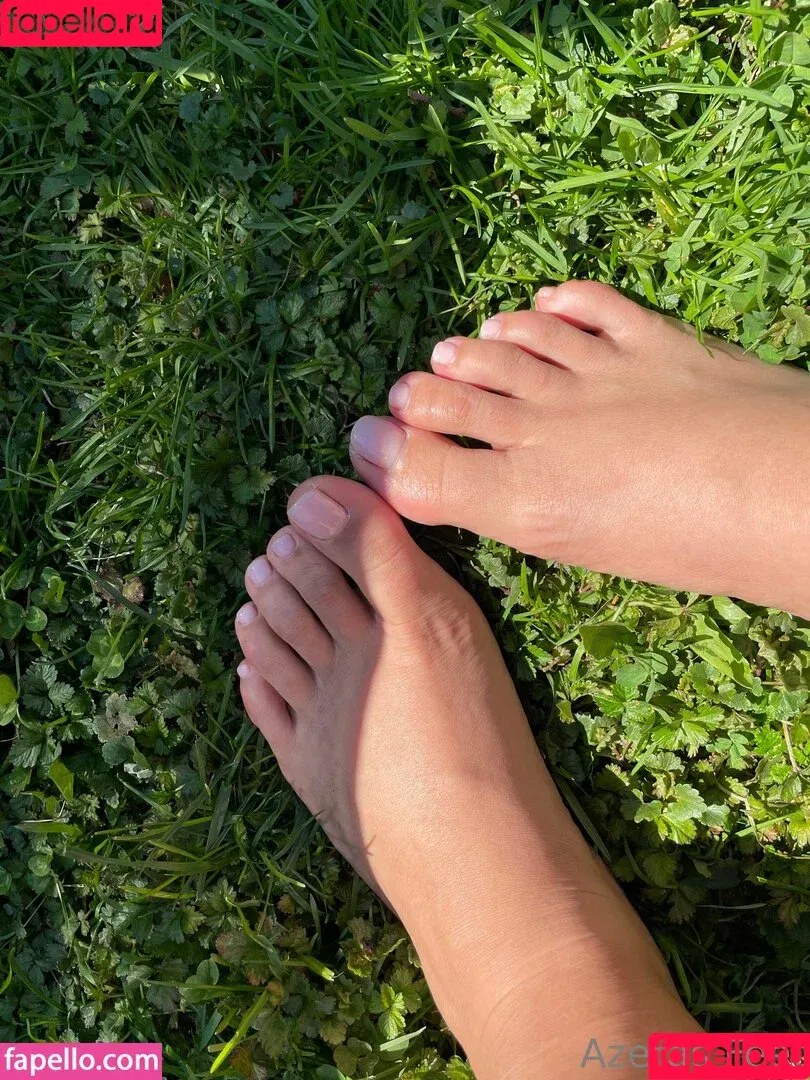 azerasbigfeet / azerasfeet Onlyfans Photo Gallery 