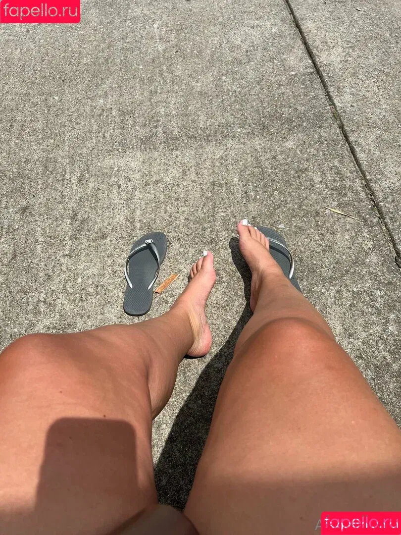 azerasbigfeet / azerasfeet Onlyfans Photo Gallery 