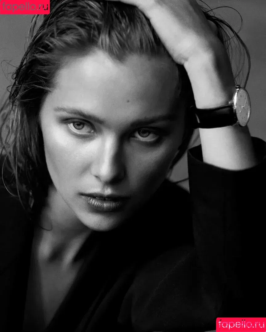 Laura Oganessian / lauraoganessian Onlyfans Photo Gallery 