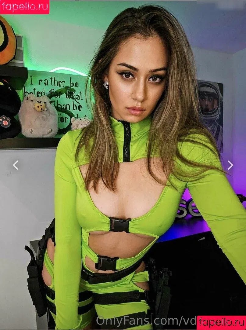 VDarquise / vdarqness Onlyfans Photo Gallery 