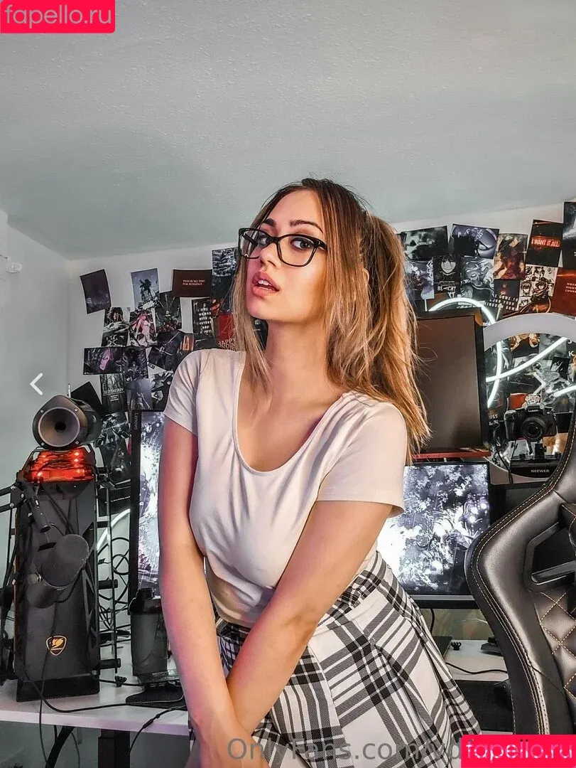 VDarquise / vdarqness Onlyfans Photo Gallery 