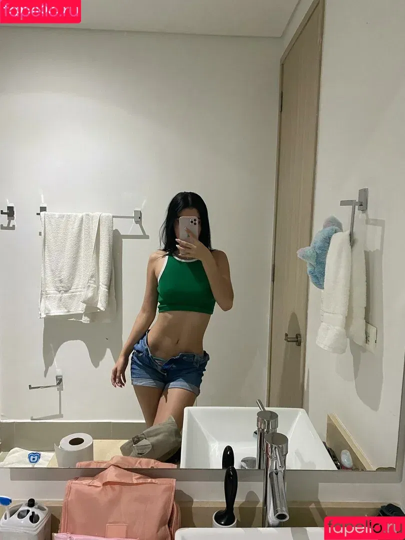 Luisa Valencia / lu_valenciaz Onlyfans Photo Gallery 