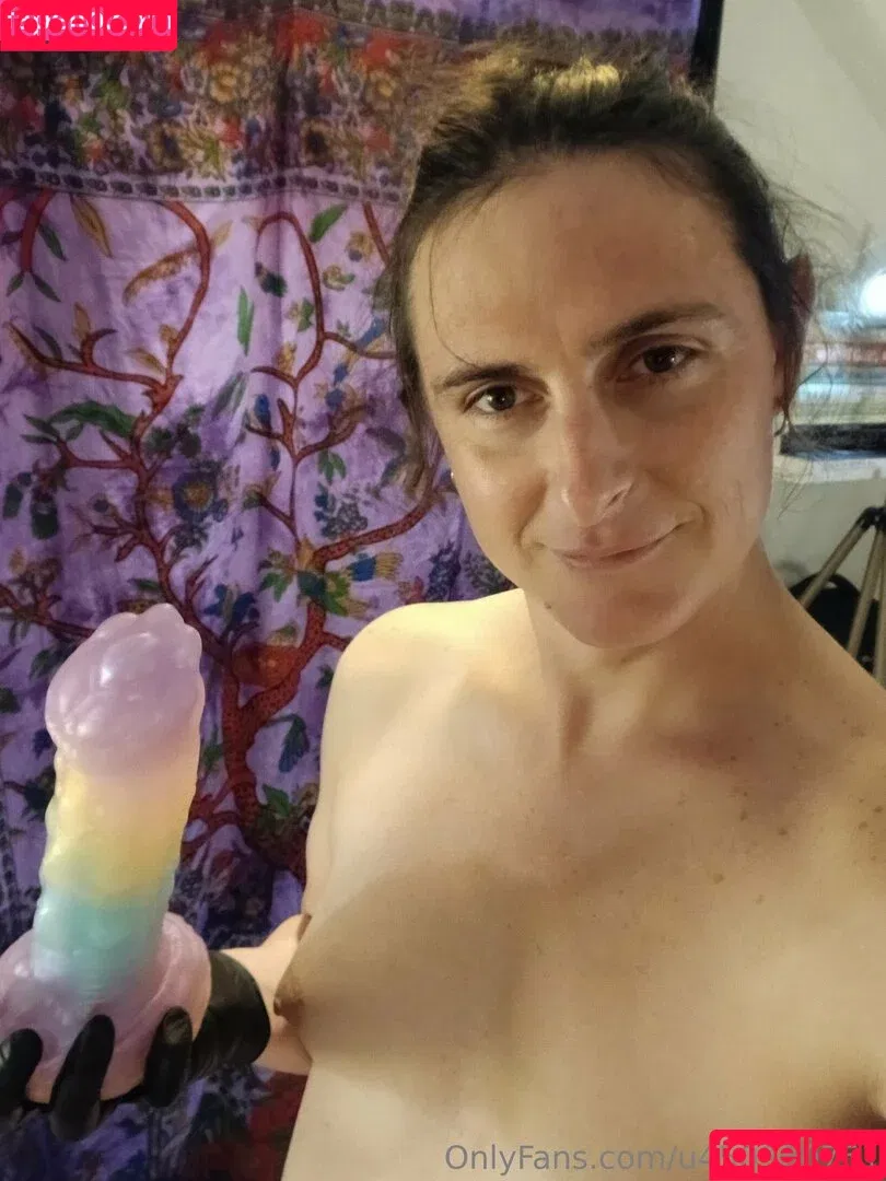 alycattt / alykat-ts Onlyfans Photo Gallery 