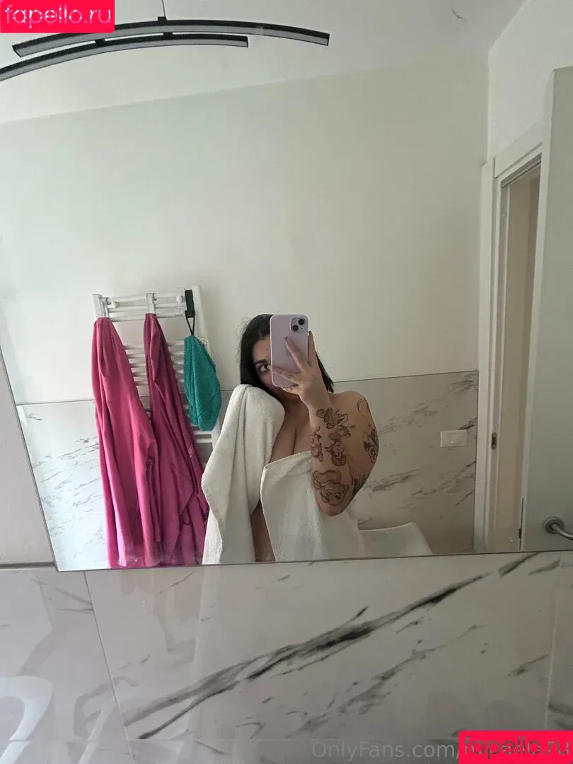 micaela98 Onlyfans Photo Gallery 