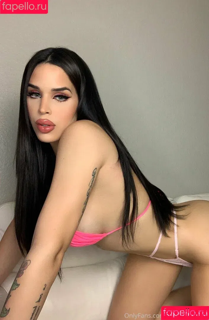 italiaarianna__ / tsitaliaarianna Onlyfans Photo Gallery 
