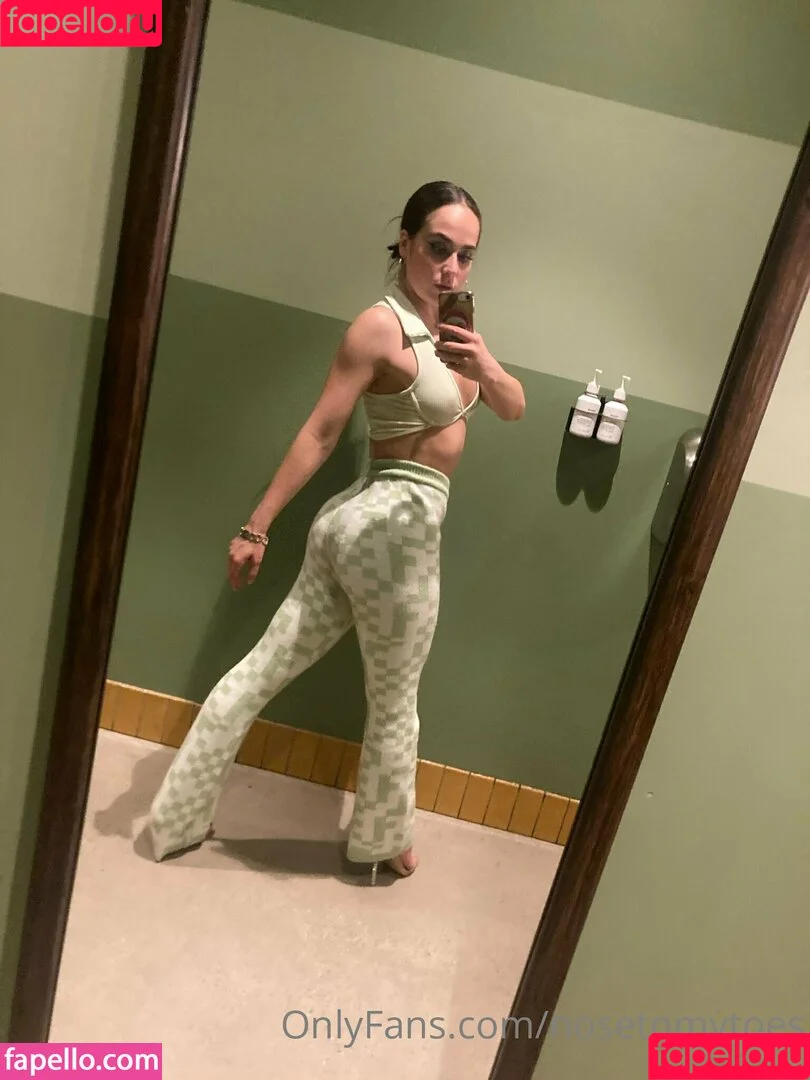 _prettypothead_ / bluntbarbie / itsleostar Onlyfans Photo Gallery 