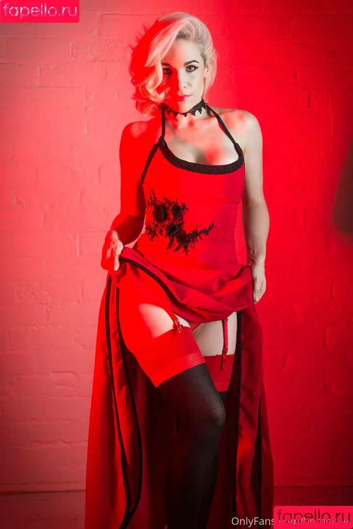 bombchel / shopbombchel Onlyfans Photo Gallery 