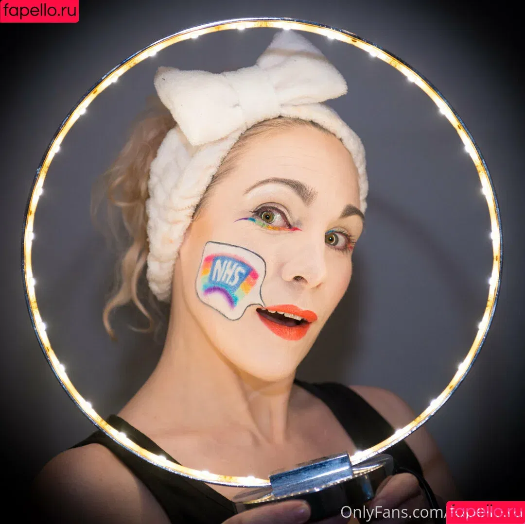 bombchel / shopbombchel Onlyfans Photo Gallery 