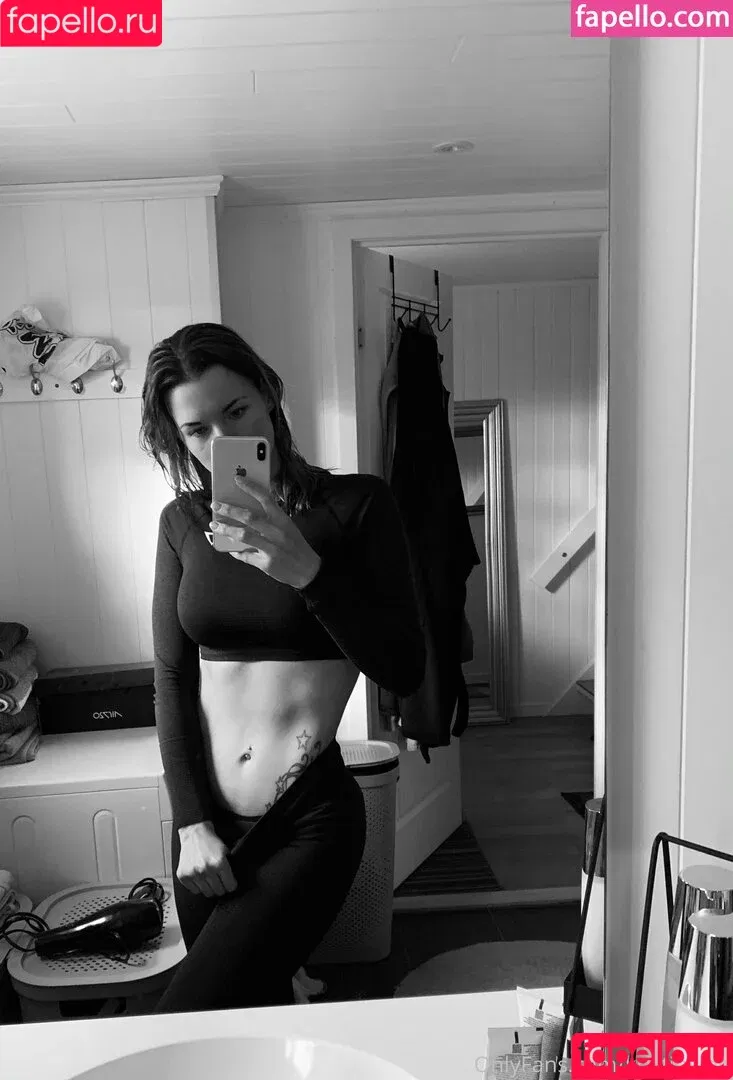 Kristinllind / kristinll Onlyfans Photo Gallery 