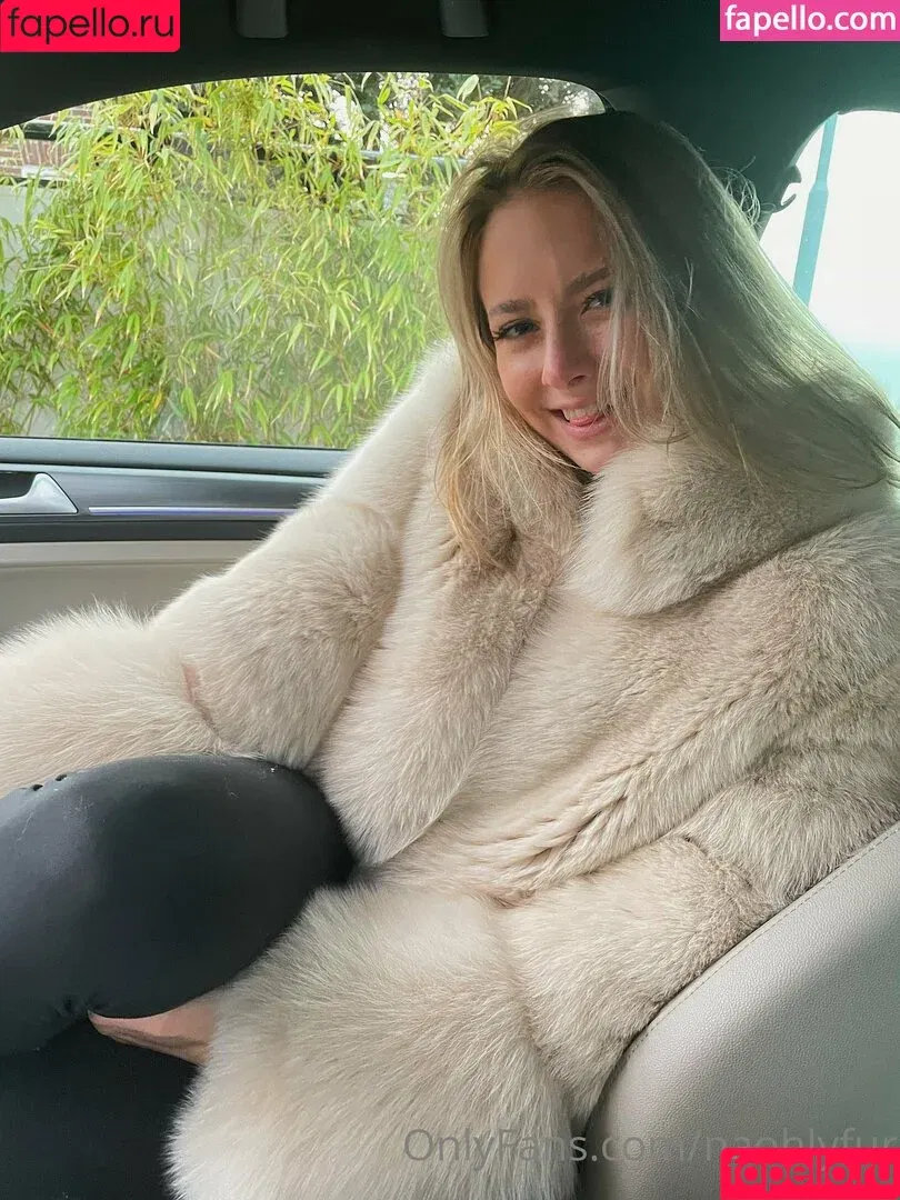 furgirl / naohlyfur Onlyfans Photo Gallery 