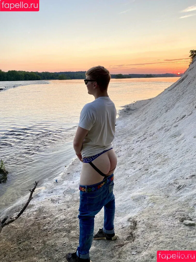 itsjustmyless / justmyless Onlyfans Photo Gallery 