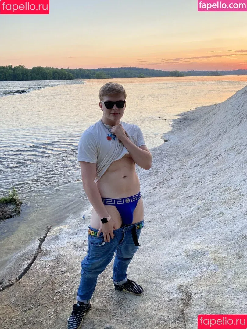 itsjustmyless / justmyless Onlyfans Photo Gallery 