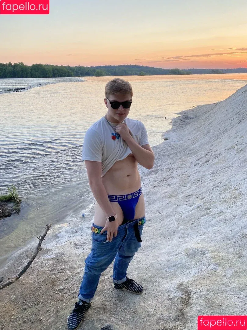 itsjustmyless / justmyless Onlyfans Photo Gallery 