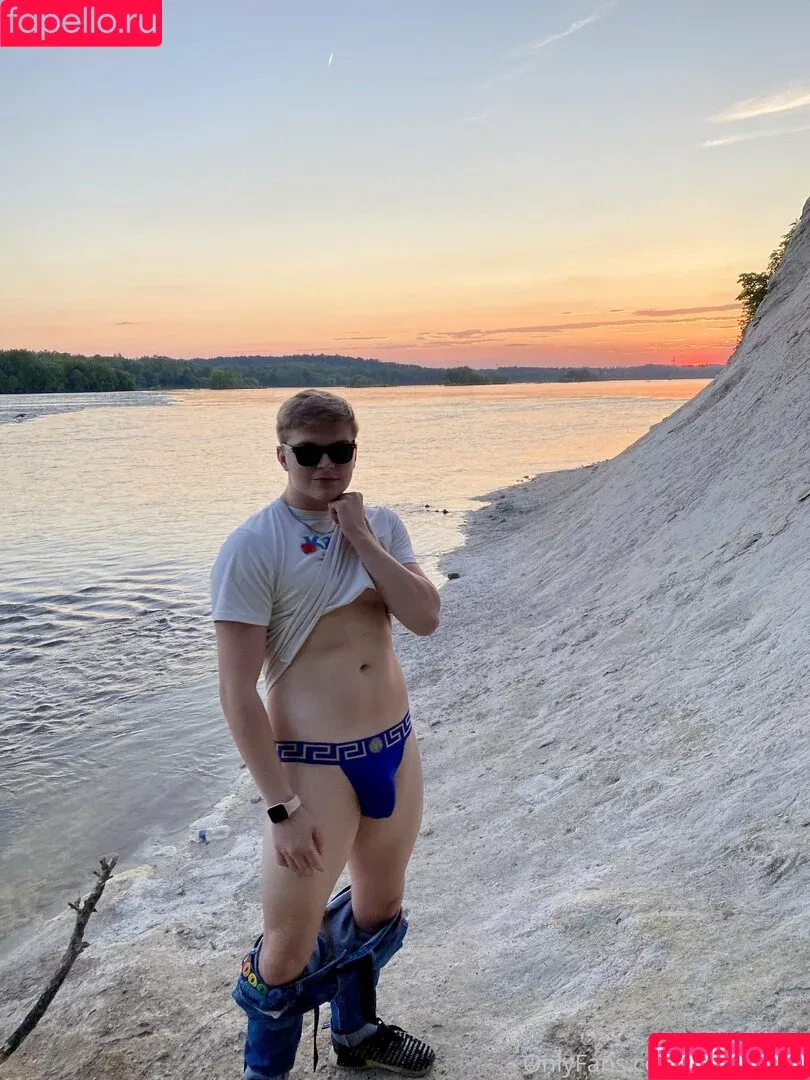 itsjustmyless / justmyless Onlyfans Photo Gallery 