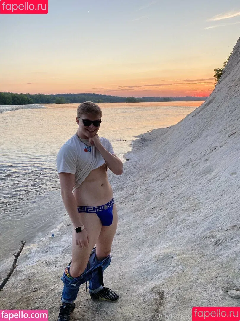 itsjustmyless / justmyless Onlyfans Photo Gallery 