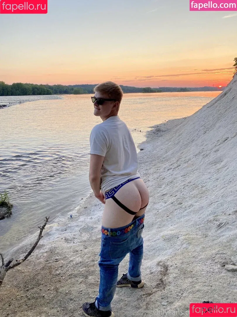 itsjustmyless / justmyless Onlyfans Photo Gallery 