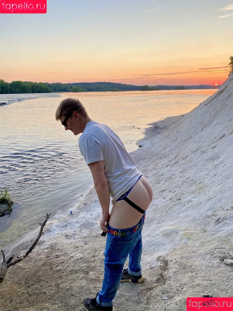 itsjustmyless / justmyless Onlyfans Photo Gallery 