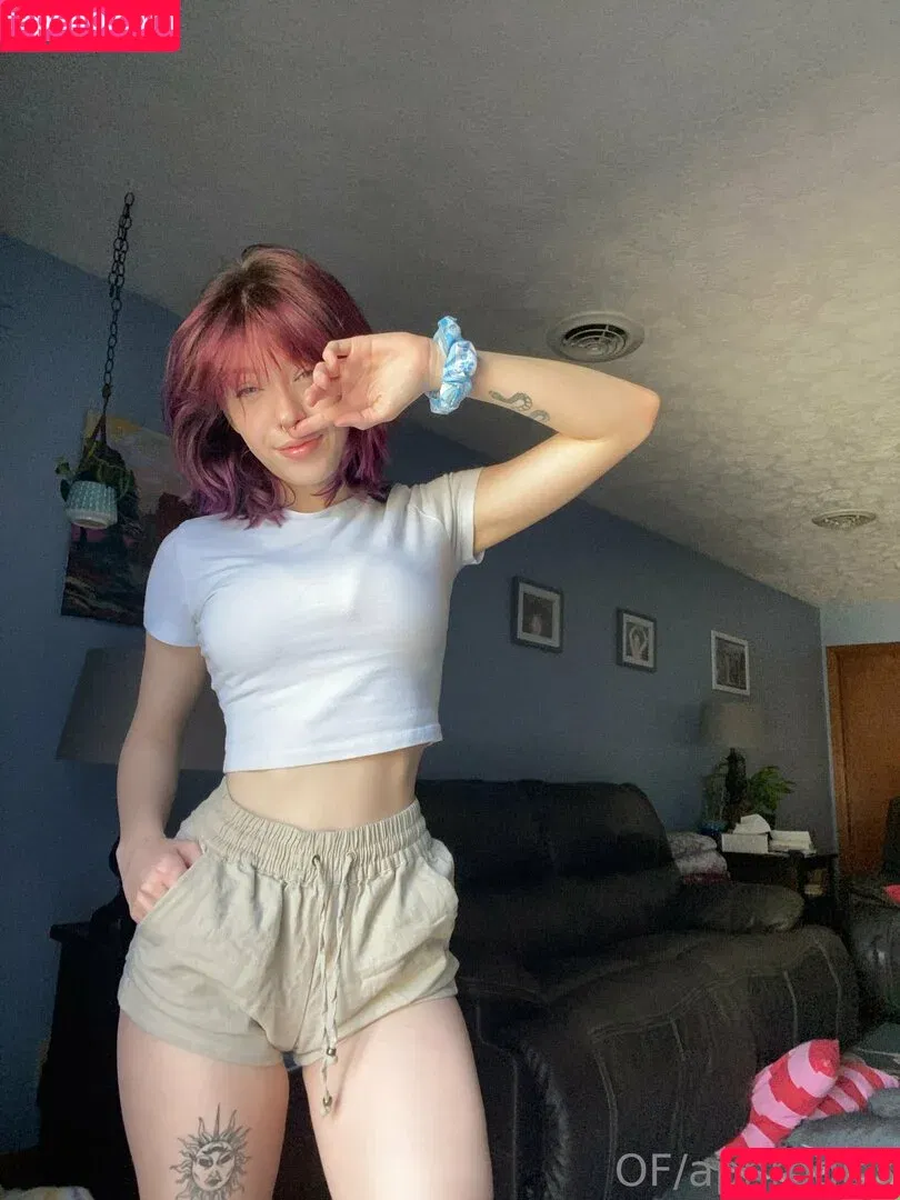 ladykmae / ladykmay Onlyfans Photo Gallery 