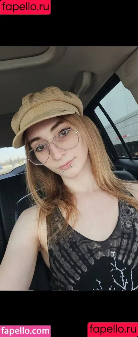 Clementine / clementinelea / yourclem Onlyfans Photo Gallery 