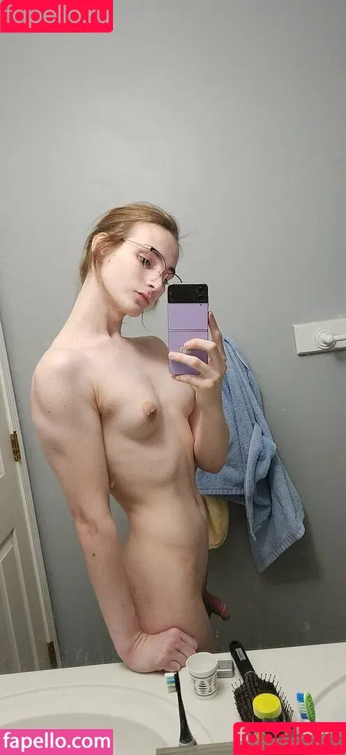 Clementine / clementinelea / yourclem Onlyfans Photo Gallery 