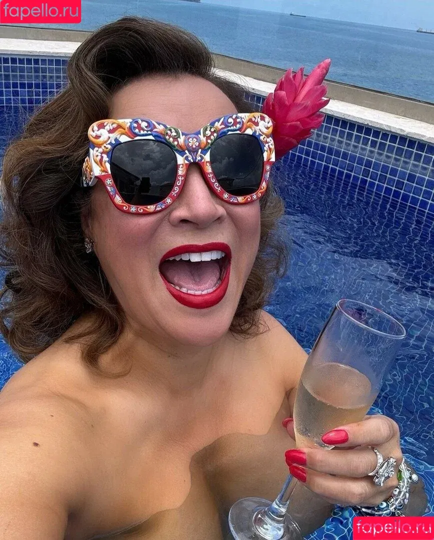 Jennifer Tilly / jennifertilly / tillyann Onlyfans Photo Gallery 