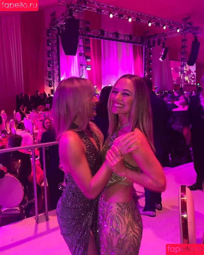 Jumanji / Madison Iseman / itsmsmadi / madisoniseman Onlyfans Photo Gallery 