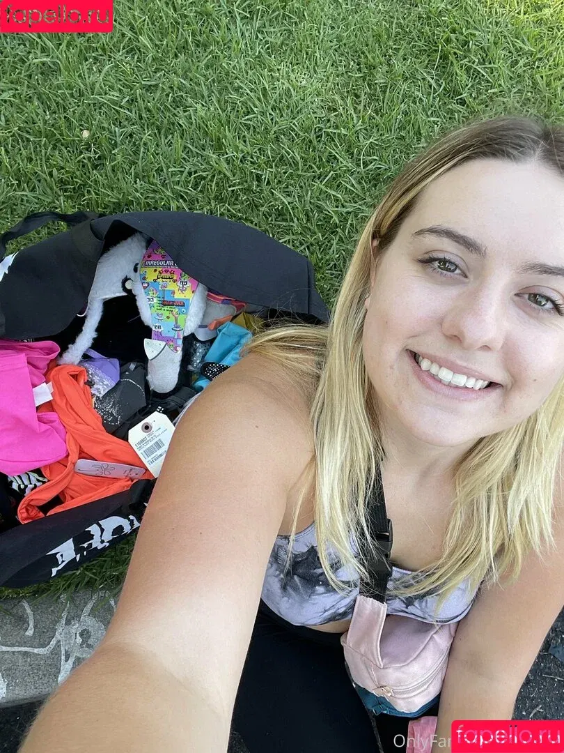 flaurall / flaurall_ Onlyfans Photo Gallery 