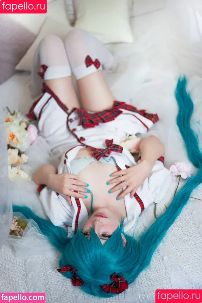 Saya Scarlet / SayaScarlet01 / saya_scarlet / sayascarlet Onlyfans Photo Gallery 