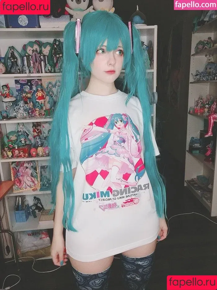 Saya Scarlet / SayaScarlet01 / saya_scarlet / sayascarlet Onlyfans Photo Gallery 