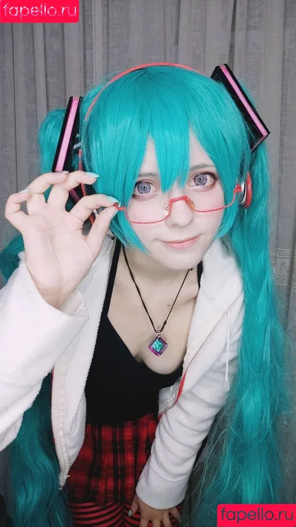 Saya Scarlet / SayaScarlet01 / saya_scarlet / sayascarlet Onlyfans Photo Gallery 