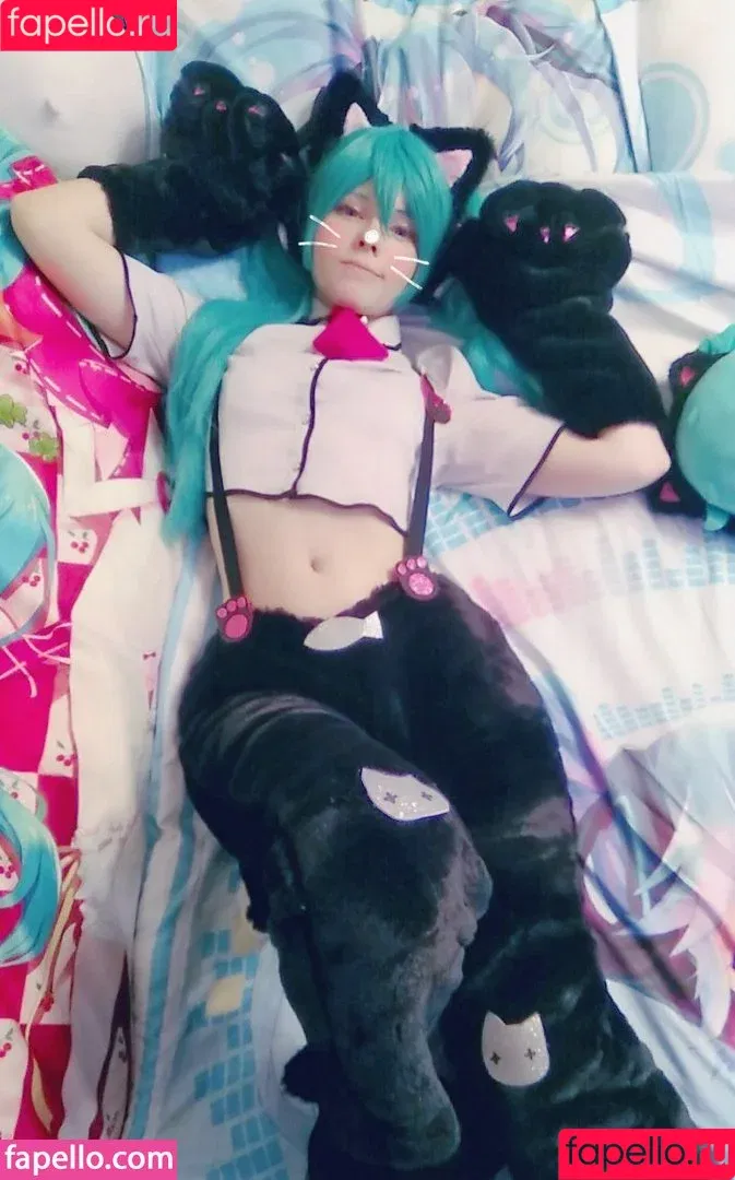 Saya Scarlet / SayaScarlet01 / saya_scarlet / sayascarlet Onlyfans Photo Gallery 