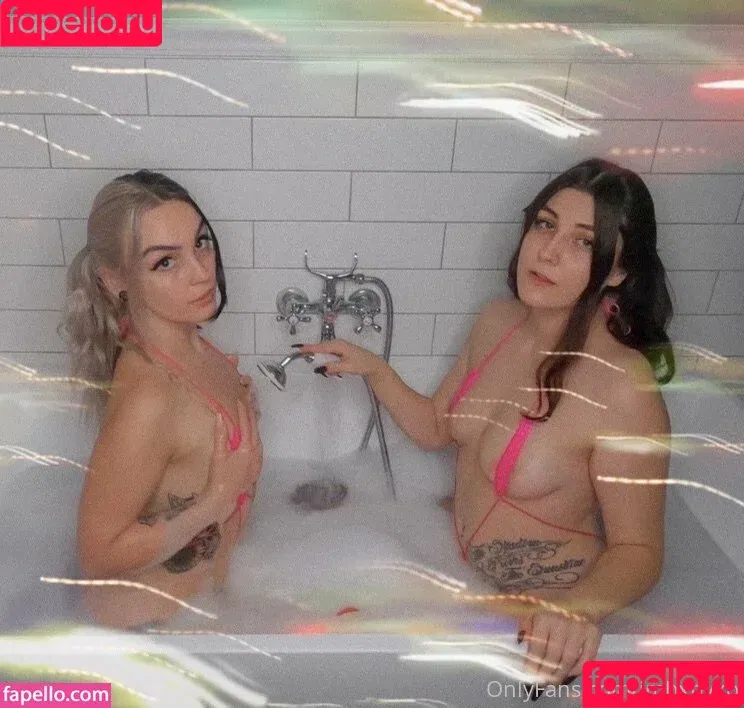 imbxbyxo / imbxbyxx Onlyfans Photo Gallery 