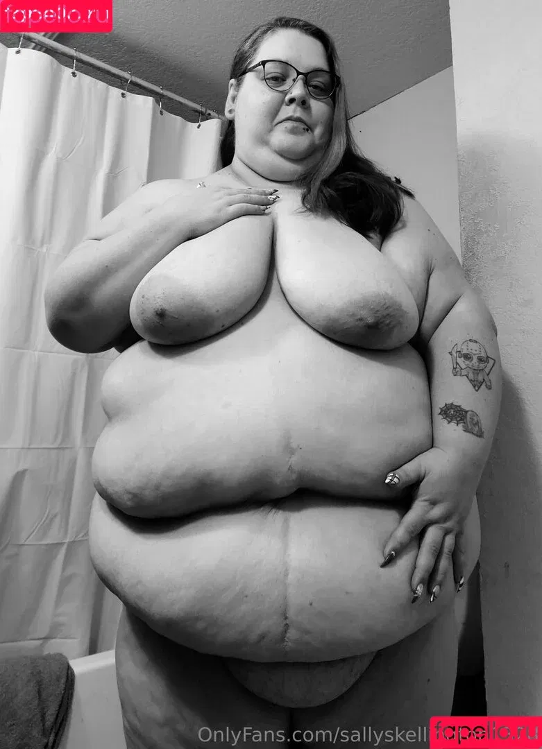 sallyskellington1328 / tommy_tc21 Onlyfans Photo Gallery 