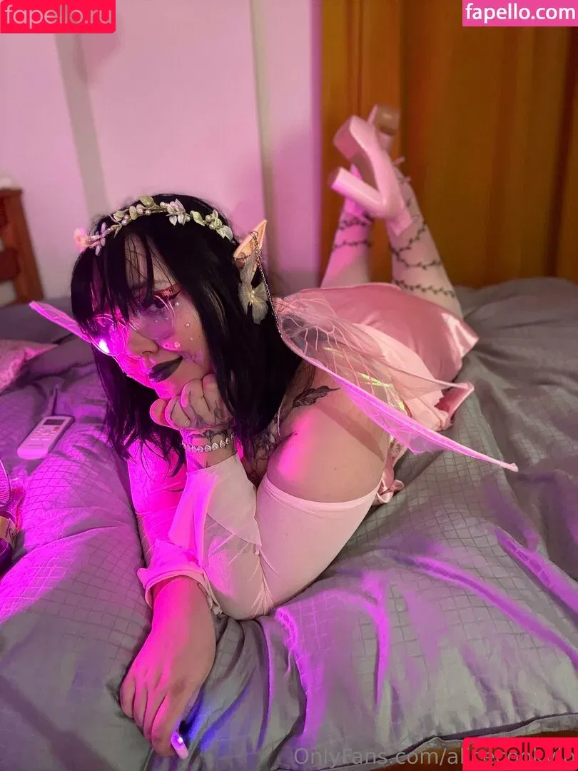 alice.cookiee / alicecookvip Onlyfans Photo Gallery 