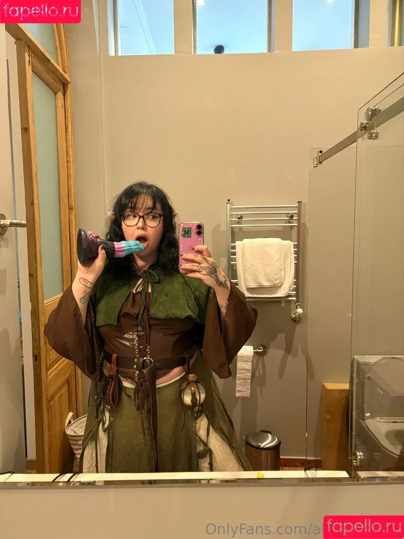 alice.cookiee / alicecookvip Onlyfans Photo Gallery 