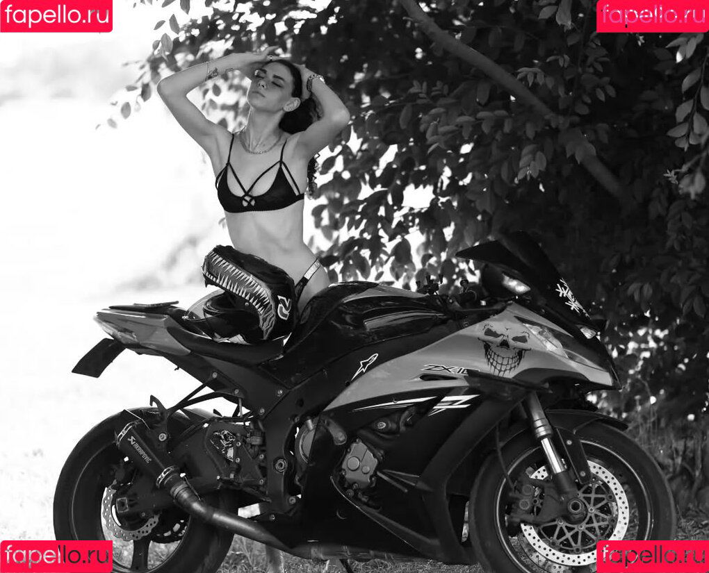 Eden Ayalon Onlyfans Photo Gallery 