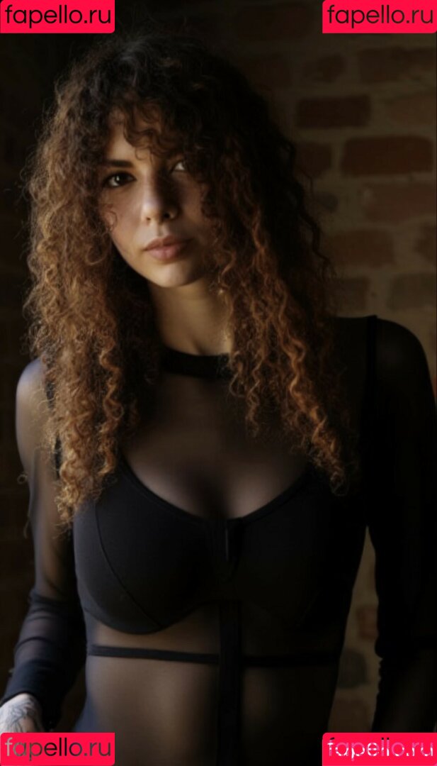 Eden Ayalon Onlyfans Photo Gallery 