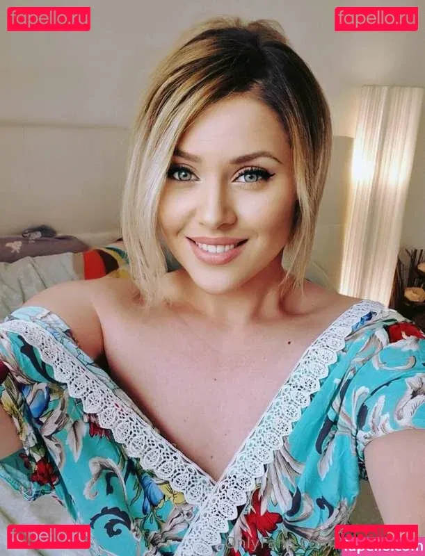 Sophie Onlyfans Photo Gallery 
