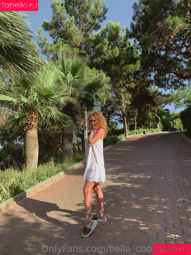 bella_cooper_free / freerangefemale Onlyfans Photo Gallery 