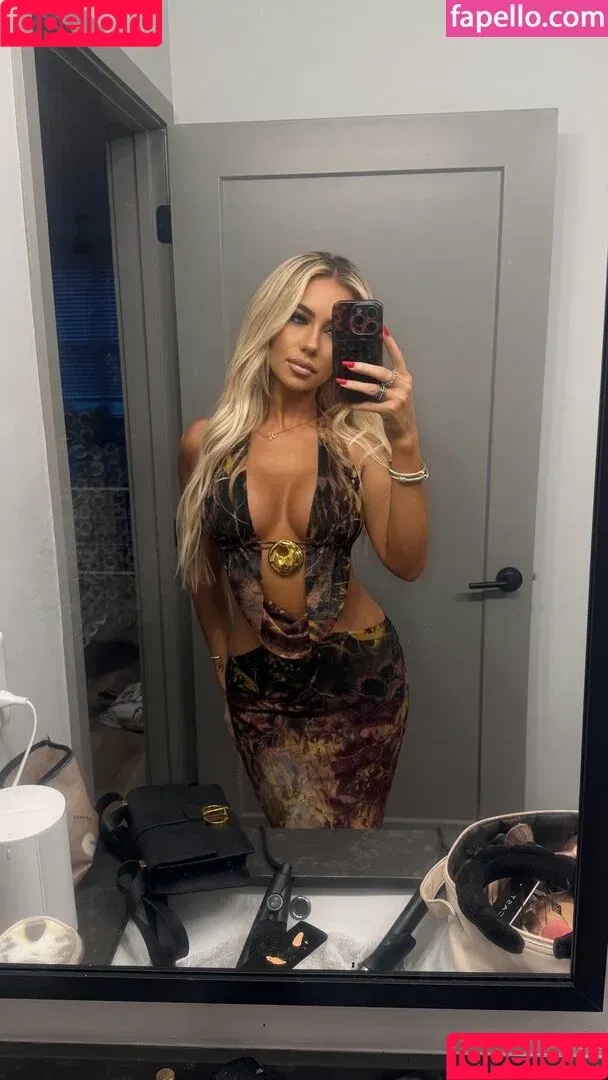 juliannee.free / juliannehopee Onlyfans Photo Gallery 