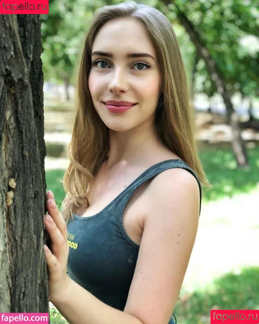 Alissa Strekozova / alissaofficial_ Onlyfans Photo Gallery 